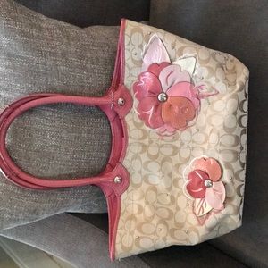 Coach, normal wear! Mint condition inside!